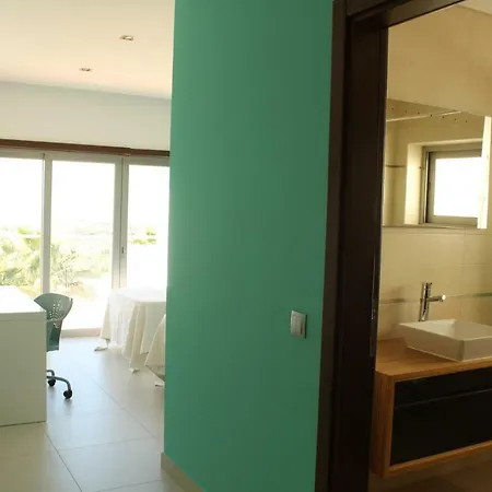 Sunset Villa, Alto De Patroves H *