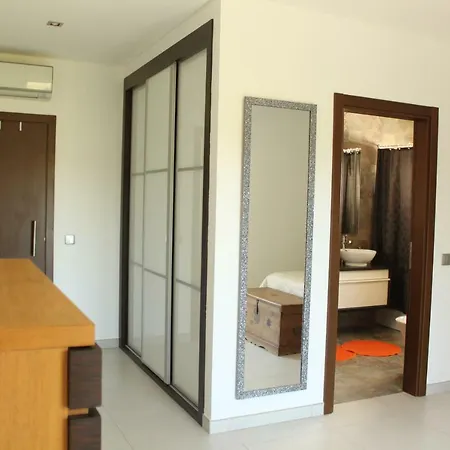 Sunset Villa, Alto De Patroves H Βίλα
